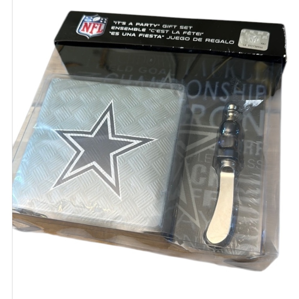 NFL ⭐️  “it’s a party” gift set